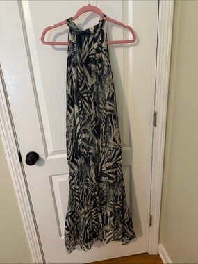 Sleeveless Black and Cream Printed Maxi Dress